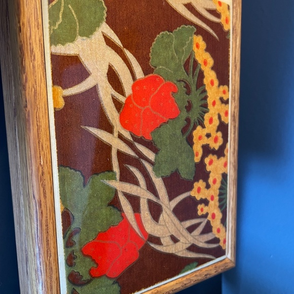 Vintage Solid oak trinket/jewelry box with ceramic tile lid strawberries - Picture 5 of 5